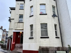 Purbeck Inn Apartment in Bournemouth Town Centre