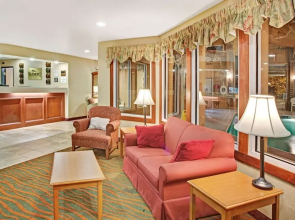 Baymont Inn & Suites Indianapolis