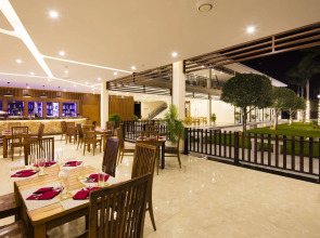 Diamond Bay Condotel - Resort Nha Trang