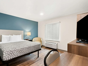 Woodspring Suites Denver Commerce City