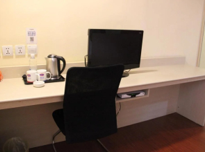 Hanting Express Yulin Dingbian Branch