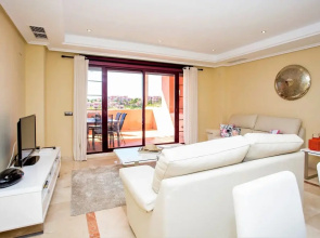 2 Bed Apartment with Mountain and Sea Views VDS33