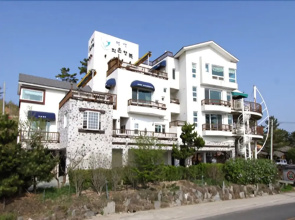 Pohang Small Happy Pension