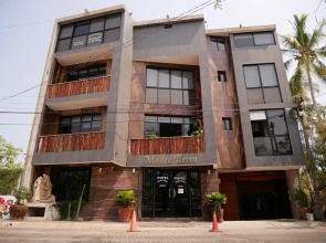 Madre Tierra Hotel & Coworking & Hostal