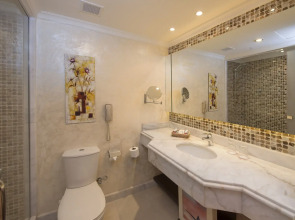 Amwaj Oyoun Resort & Casino