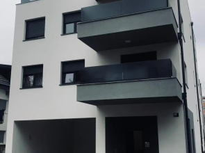 Jacuzzi Apartment Code 96