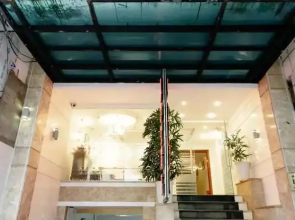 White Palace 2