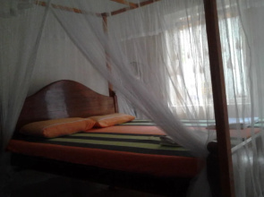 Bandhusena House and Apartments