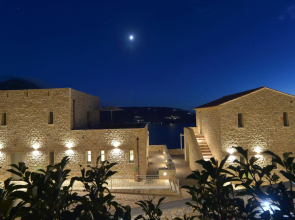 Akrolithi Boutique Hotel