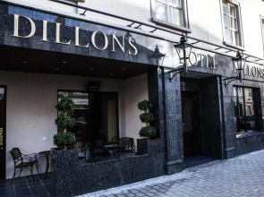 Dillons Hotel