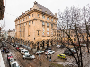 Beautiful apartment D.Galytskogo