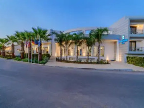 Aparthotel 4 Stars Paralia Kourna