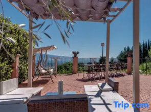 Private Country House with swimming pool -Chianti