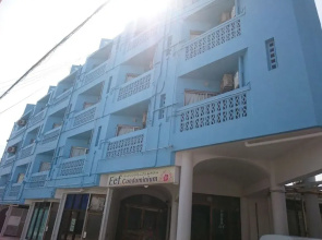 Eef Condominium Kumejima