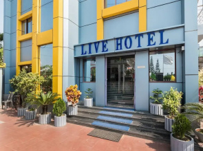OYO 10398 Hotel Parijayee