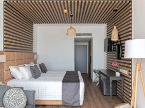 Piere Anne Beach Hotel