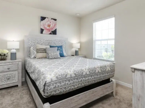 7BR Serene Home Close to Disney, Private Pool, Spa