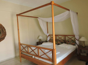 Troulakis Beach Hotel