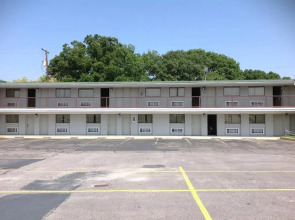 Knights Inn Franklin Ave Waco