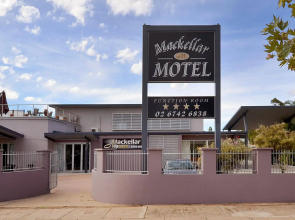 Mackellar Motel