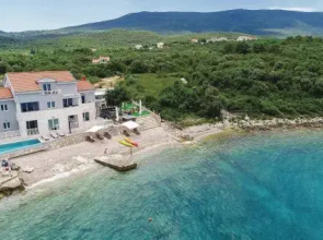 Holiday home Sreser 32