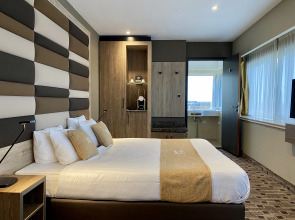 XO Hotels Blue Tower