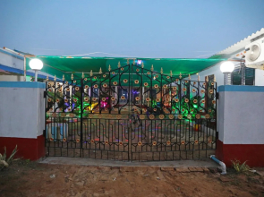 Varsha Resort By OYO Rooms