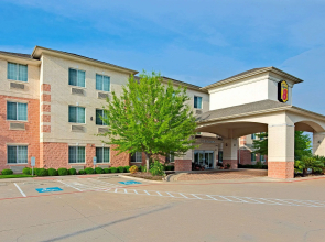 Super 8 By Wyndham Austin/Airport North