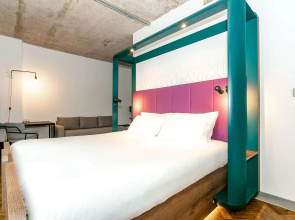 YOTEL Manchester Deansgate