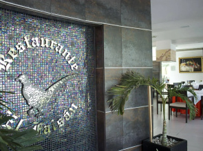 Hotel Río 1300