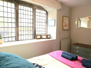 Lovely property in the heart of Somerset, sleeps 9