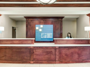 Holiday Inn Express and Suites Raceland - Highway
