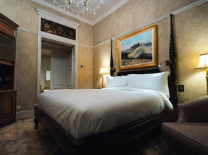 Palazzo Hotel