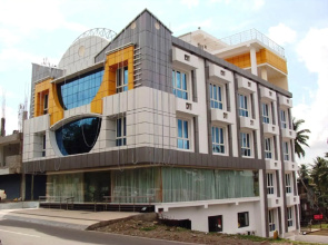 Hotel Hilltop International