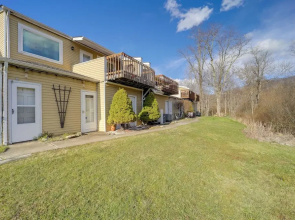 Lookout Deck + Mtn Views: Banner Elk Condo!