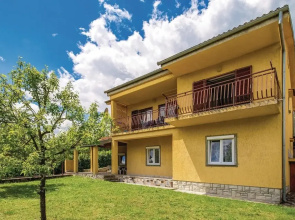 Awesome Apartment in Bresca With Wifi and 2 Bedrooms