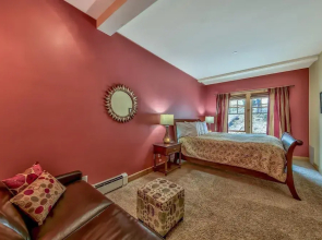 Luxury Three Bedroom Mountain Escape at Kirkwood Townhouse by RedAwning