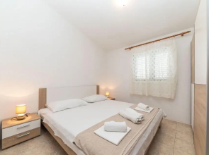 Nice Apartment in Vinisce With 2 Bedrooms and Wifi