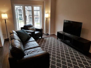 Private Waterview Town House