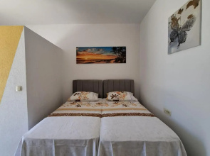 Studio apartman Latica
