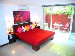 Sunrise 3 bedrooms Spacious Apartment In Nai Harn