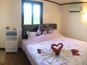 4 Seasons Mini House