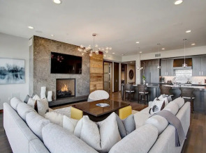 Resort Three Bedroom Suite 3 Apartment Hotel by RedAwning