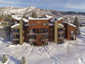 West Condominiums - W3433