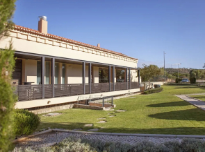 B27 - Luz Bay 2 Bedroom Apartment