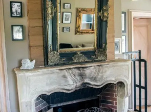 Le B. Cottage