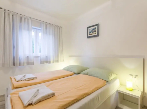 A2 - Spacious apt With the sea View & use of Pool