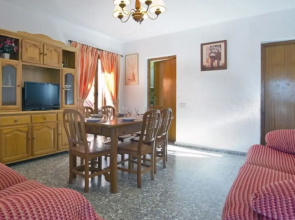 Villa - 8 Bedrooms with Pool and WiFi - 106415