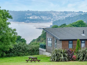 Shearwater 30 - 2 Bedroom Lodge - Summerhill