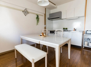 Universal Bay Condominium